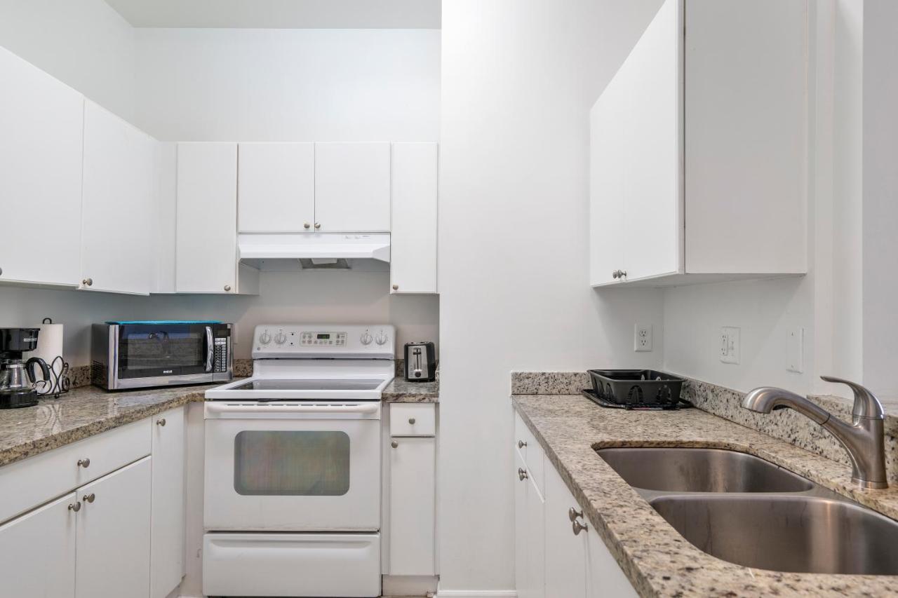 Airport Getaway Apartment Miami Bagian luar foto