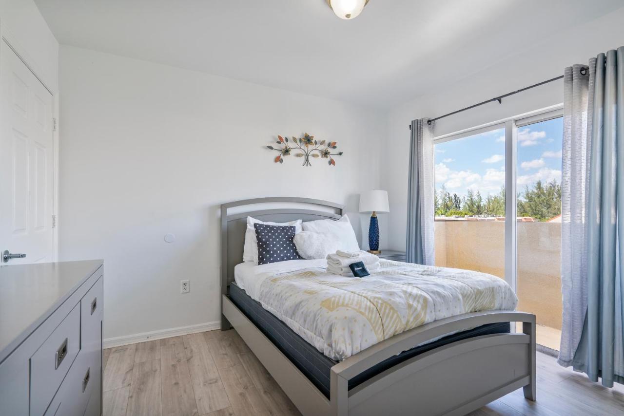 Airport Getaway Apartment Miami Bagian luar foto