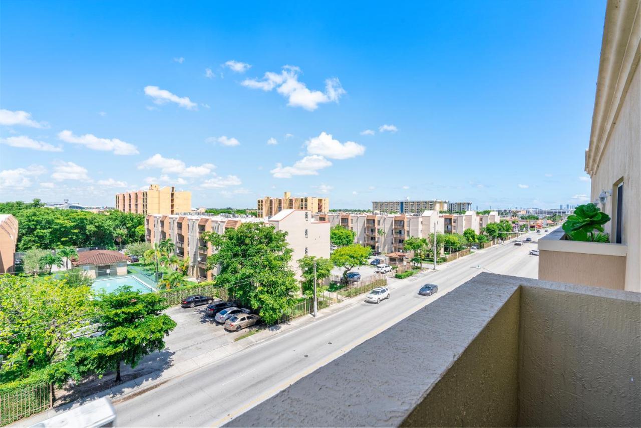 Airport Getaway Apartment Miami Bagian luar foto